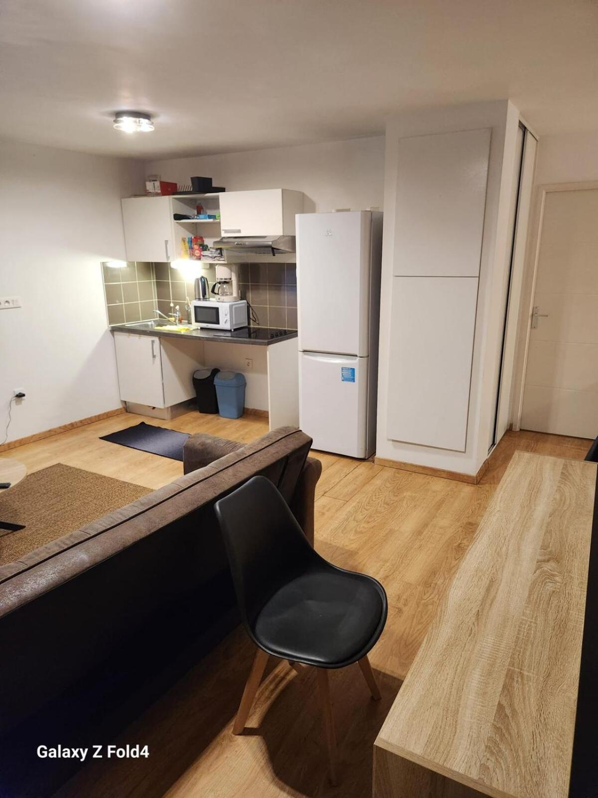 Chic Et Simple Avec Parking A 5 Min De La Gare Appartement